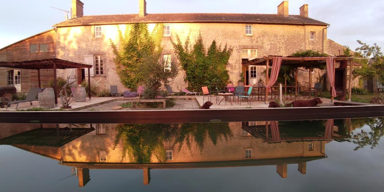 Bed and Breakfast Le Manoir De Gatines Tigné Zewnętrze zdjęcie